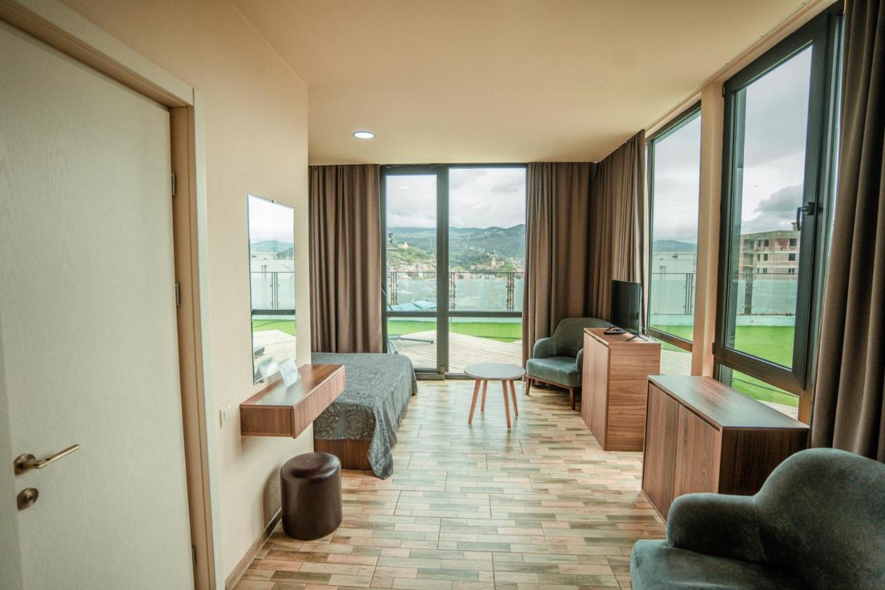 Hotel Grand View In Tbilisi Eksteriør billede